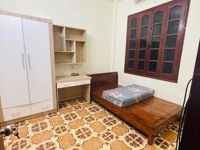 Cho ở nhóm sinh viên 7 - 8 người nhà đường láng, 40m2, 4 tầng, 4 ngủ, 15 triệu, đủ đồ 2