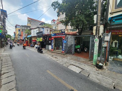 Bán nhà 104m mặt phố xuân đỉnh , đường ô tô, kd, vị trí hiếm, bán gấp 0