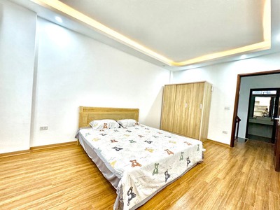 Chính chủ bán nhà định công 30m2x4 tầng ô tô đõ cổng giá 4,5 tỷ 0