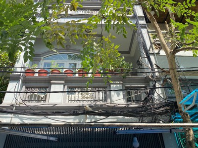 Cho thuê nhà vt đẹp hẻm 7m kế mt gò dầu quận tân phú 4 x 18-3t -14 tr tl 0