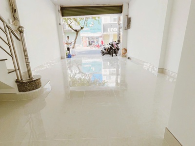 Hot  hot  cho thê gấp nhà mặt tiền đường cách mạng tháng tám, quận 3, hcm 4