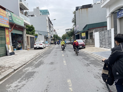 Chính chủ bán 96,9m2 đất khu BT1 Phúc Lợi, Long Biên. Ngay cạnh trường học các cấp và chợ 0