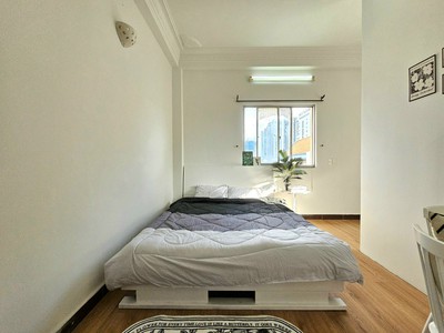 Cho thuê căn hộ dịch vụ quận 7 cao cấp mặt tiền Nguyễn Thị Thập 0