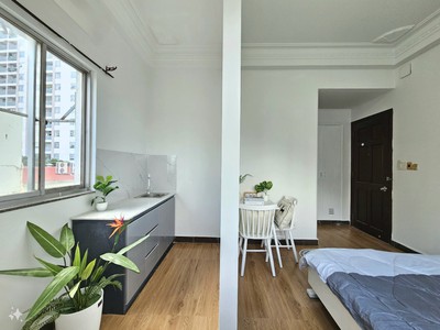 Cho thuê căn hộ dịch vụ quận 7 cao cấp mặt tiền Nguyễn Thị Thập 3