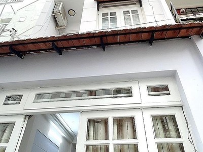 Hẻm xe hơi đỗ cửa - cách mặt tiền 2 căn - 30m - 4 tầng - nhỉnh 5 tỷ - nguyễn thượng hiền - bình 0