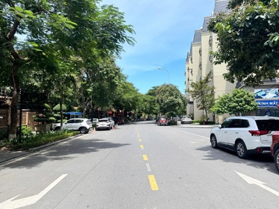 Cơ hội vàng: bán biệt thự mặt phố tố hữu- hà đông - lô góc - vỉa hè - kinh doanh lợi nhuận cao 0