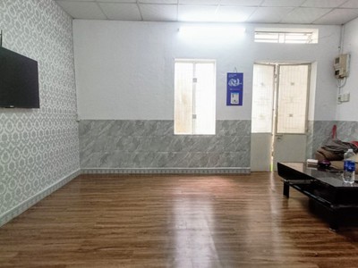 Chưa tới 2 tỷ, 2 tầng, hoàng diệu, lô góc 2 mặt kiệt. 1