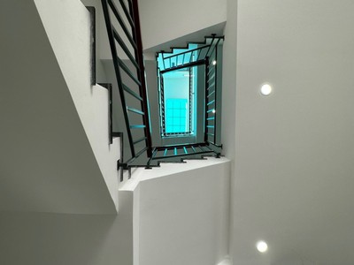 Vị trí mặt tiền kiệt thoáng 7m, ô tô đỗ trong nhà, cách mặt tiền đường  chính 30m . 0