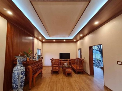 Tấm nhựa ốp tường phòng thờ 1