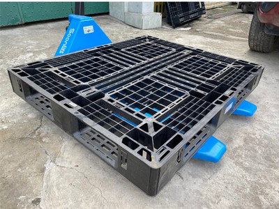 Thanh lý pallet cũ 1300 1100 120mm giá rẻ 220k 0