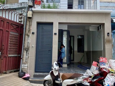 Bán nhà chính chủ quận bình thạnh đường bùi đình túy   1 trệt 2 lầu giá 5.4 tỷ 0