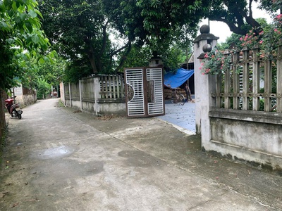 Cc gửi bán 42m tại đông sơn dường ô tô thông cách ql6 và chăm mét giá bán 8xx tr 2