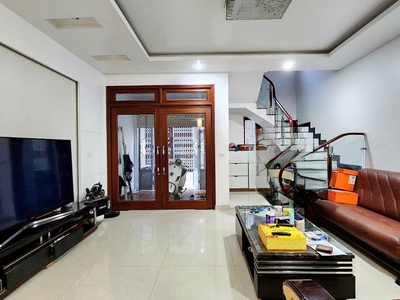 Bán nhà lạch tray, diện tích 60m 4 tầng ô.tô đỗ cửa giá 5.8 tỉ gần đình đông 0