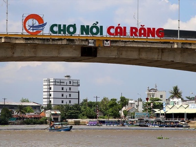 Chợ nổi Cái Răng là một trong những điểm đến không thể bỏ qua khi du lịch miền Tây sông nước. 0