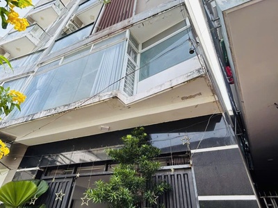 Hiếm chdv khu bầu cát - âu cơ - 6 tầng - hxh doanh thu 48tr 1 tháng 1