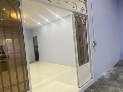 Chính chủ cho thuê nhà xưởng mặt tiền đường lê văn khương hóc môn 1