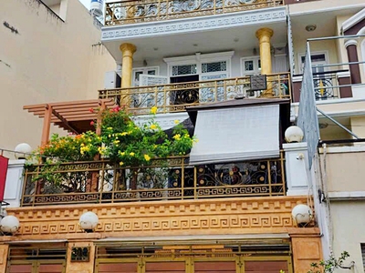 Cho thuê nhà 308 Nguyễn Văn Đậu, Phường 11, Quận Bình Thạnh. Trệt, 4 lầu DT 500m2 chỉ 80tr 0