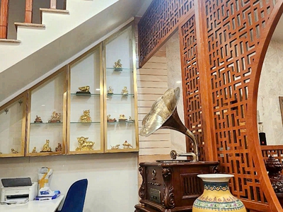 Cho thuê nhà 308 Nguyễn Văn Đậu, Phường 11, Quận Bình Thạnh. Trệt, 4 lầu DT 500m2 chỉ 80tr 3