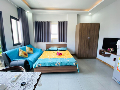 Cho thuê phòng Quận 7, căn hộ dịch vụ, phòng ban công, full nội thất. Phòng rộng 30m2 1