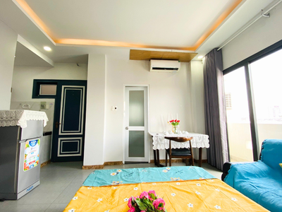 Cho thuê phòng Quận 7, căn hộ dịch vụ, phòng ban công, full nội thất. Phòng rộng 30m2 5