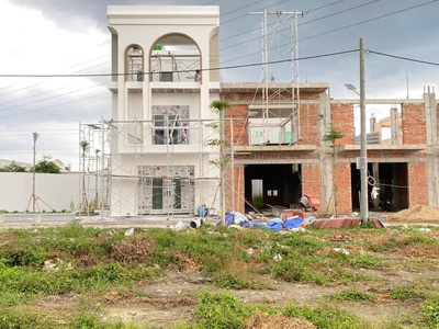 Bán Nhà Phố 1 Trệt 1 Lầu với 183m2  3PN, 3WC, Phòng khách,.  - Khu Dân Cư Cao Cấp Thân Cửu Nghĩa 4