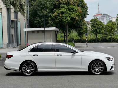 Bán xe Mercedes E300 Trắng/Nâu 2021 giá 1,949 tỷ 6