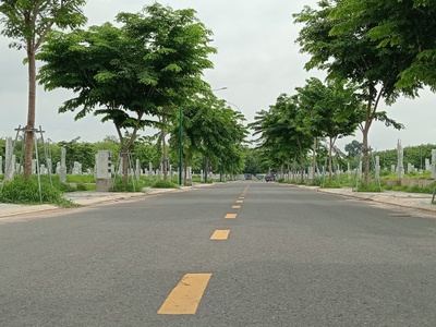 Nhà hòa lợi, bến cát, bình dương. 80m2 mặt dường 12m cần bán 0