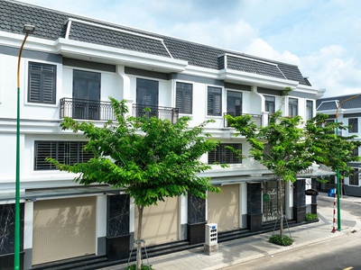 Nhà hòa lợi, bến cát, bình dương. 80m2 mặt dường 12m cần bán 1