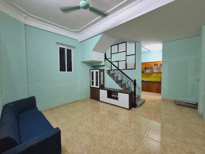 Bán nhà trung tâm đống đa - 3 bước ra mặt phố thái hà - lô góc 2 thoáng - ô tô gần - 42m 4 tầng - 1