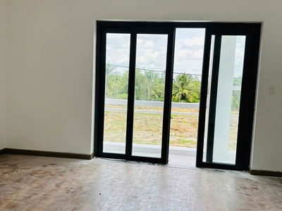 Bán Nhà 1 Lầu 1 Trệt - Công Viên Hiện Hữu - QL1A Thị Trấn Tân Hiệp 2