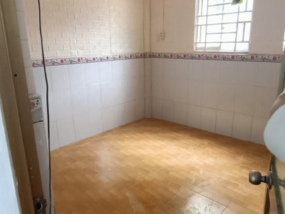 152. nhà 2 góc mặt tiền 5 triệu 2 phòng ngủ khu dân cư 3a đang sơ bê lại 3
