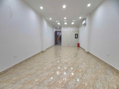 Bán nhà ở hoàng quốc việt - cầu giấy, 53m2, 4 tầng, 6tỷ7 2
