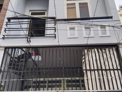 Nhà liên khu 1-6 - 44m2 - 3 tầng - chỉ 3.7 tỏi 0