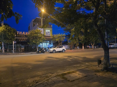 Hiếm Có Khó Tìm - Lô Góc 2 Mặt Tiền - Nhà 4 Mê 110m2 - Dt 30tr/Tháng - Giá 8 Tỷ 2
