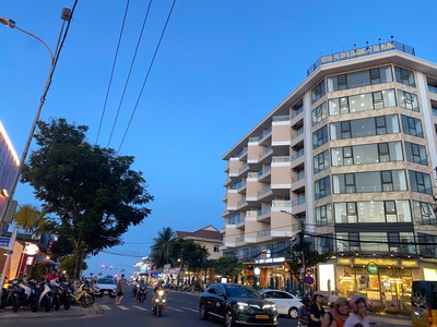 5 tỷ đồng -nhà siêu đẹp  siêu rẻ phố tây an thượng sát biển mỹ khê dt gần 200tr/năm 1