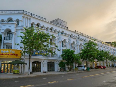 Nhà phố mai anh luxury 2