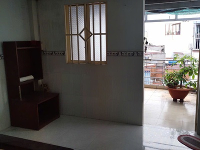 Cho thuê nhà mới sơn sửa giá rẻ trung tâm đường số 11, phường 4, quận 4, hcm 1
