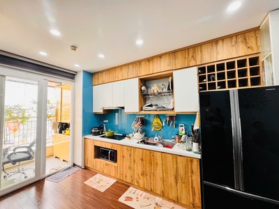 Chung cư hoàng quốc việt, cầu giấy, hà nội 72m tặng full nội thất- 5,7 tỷ 2