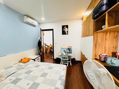 Chung cư hoàng quốc việt, cầu giấy, hà nội 72m tặng full nội thất- 5,7 tỷ 4