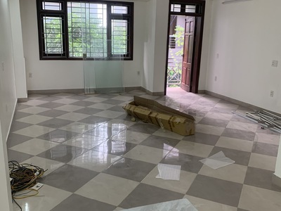 Cho thuê văn phòng ngõ 50 nguyễn hữu thọ linh đàm hoàng mai gần toà nhà hud diện tích 80m2x 10 tầng 1
