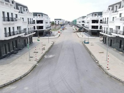 Bán căn liền kề, shophouse kinh doanh 90m2 kđt yên bình green, phổ yên thái nguyên, gần nhà máy 3