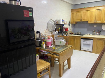 Chính chủ cần bán nhà 5 tầng 1 tum số 561 mặt đường hồng hà, phúc tân 3