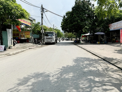 Cần bán 99m2 nhà cấp 4 mặt phố Ái Mộ. Vị trí kinh doanh tuyệt đỉnh, cách hồ 50m 4