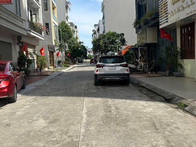 BÁN NHÀ 5 Tầng TĐC Hồng Hải,Hạ Long. DT :57.5m2,MT:5.75m Hướng Biển 1