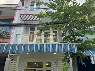 Nhỉnh 7 tỷ nhà đẹp 4 tầng phạm tu gần phạm văn đồng ra biển 200m2 cho thuê 20tr/tháng 0