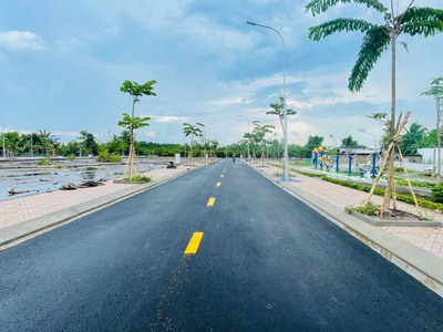 Thanh lý lô MT Phùng Hưng nút giao cao tốc BH - VT giá chỉ 1,050 tỷ/100m2 sổ sẵn 2