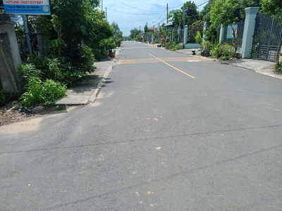 Chủ bán lô góc 2 mặt tiền nhựa , tam phước thị trấn long điền 0