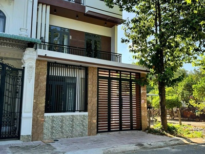 Bán nhà 2 lầu sau uỷ ban nhân dân phường an phú thuận an bình dương 2