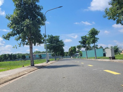 Bán gấp 100m2 đất mặt tiền đường ngay KDC đối diện cổng KCN cao Giang Điền, cách Đại lộ SBLT 1,2 km 2