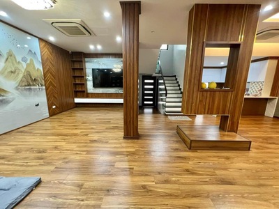 Bán Biệt Thự Sân Vườn - TT Ba Đình- DT 200M x 4T ; MT 10m 1